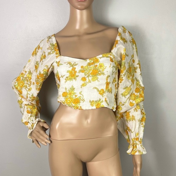 NEW FAITHFULL THE BRAND REVOLVE FLORAL PRINT LINEN CROP TOP - Picture 2 of 10